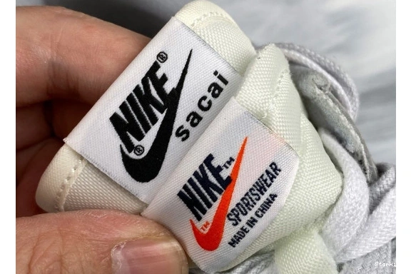 Summit Waffle Nike  White LD BV0073-100 Sacai 0714
